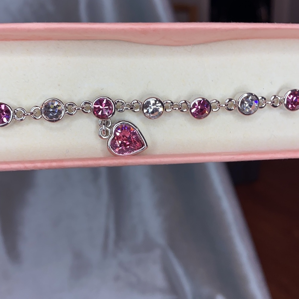 Silver and pink rhinestone heart bracelet NEW VINTAGE